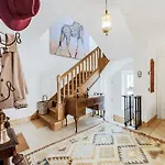 Beautiful House And In National Park *